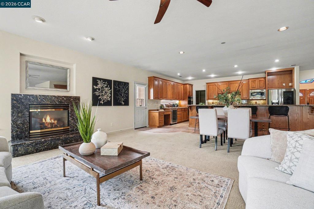 5666 Oakmont Ct Property Photo 10