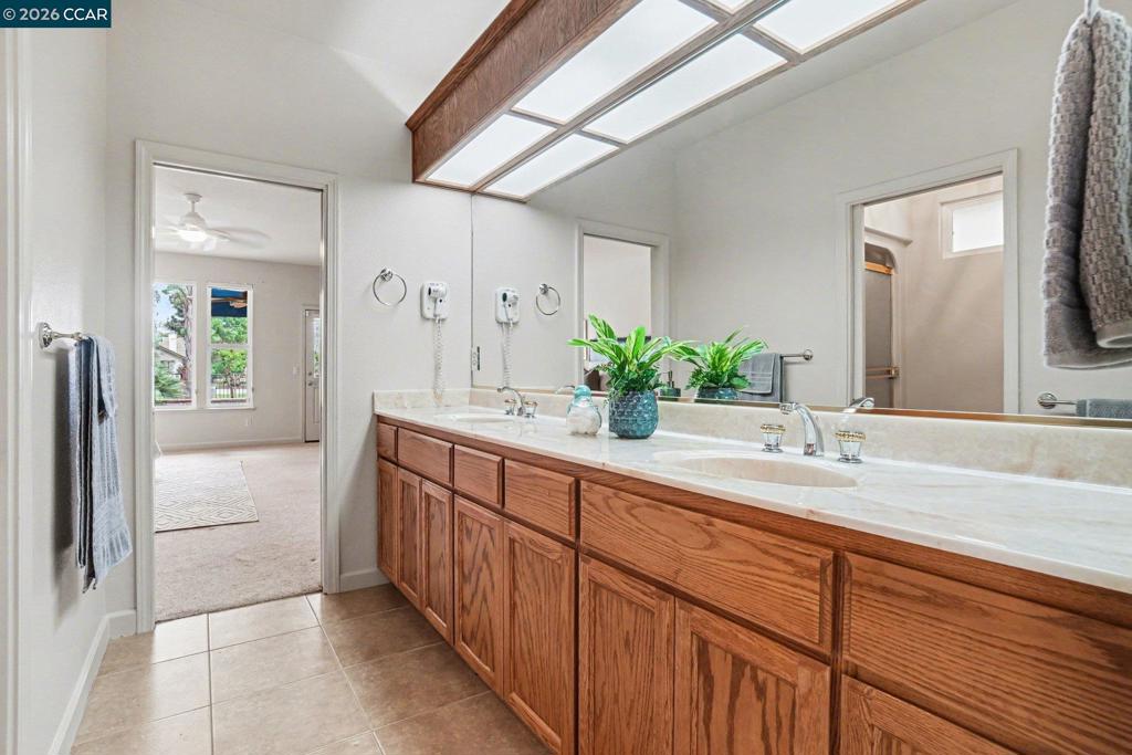 5666 Oakmont Ct Property Photo 26