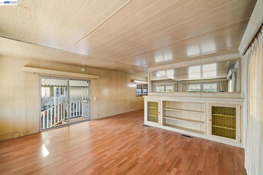18 Galloway Dr Property Photo 6