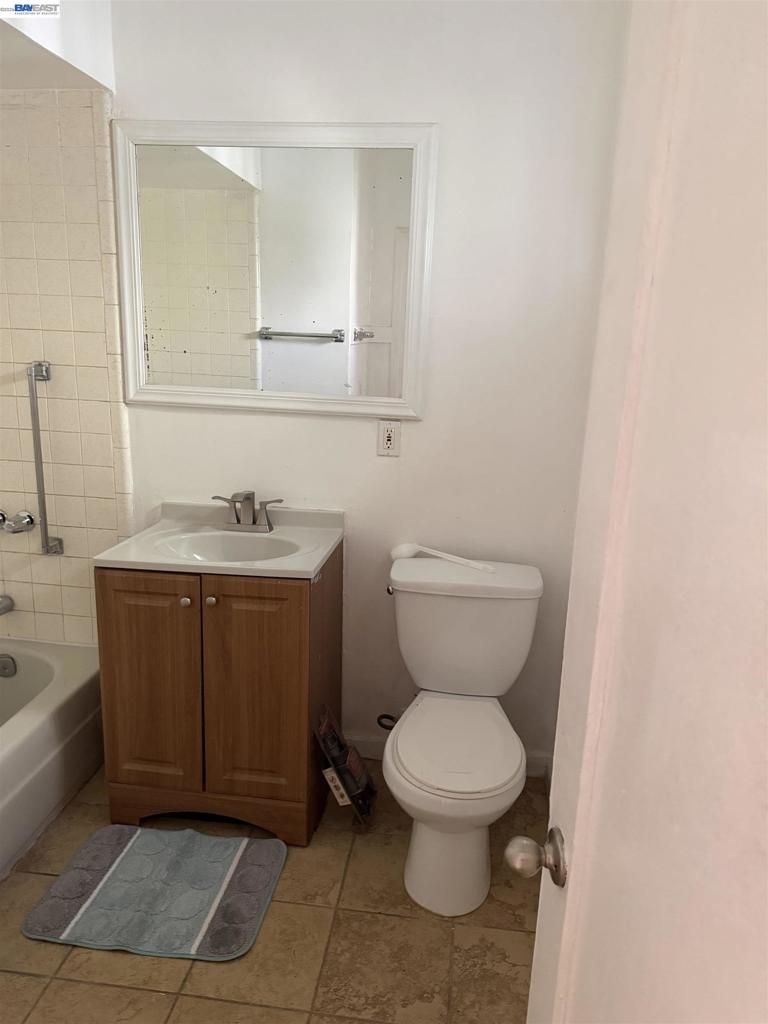 5740 Kingsley Cir Property Photo 3