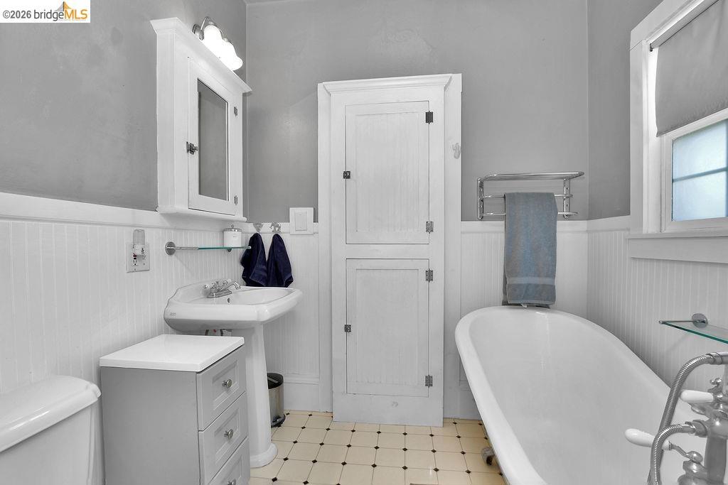 325 S 2nd St Property Photo 13