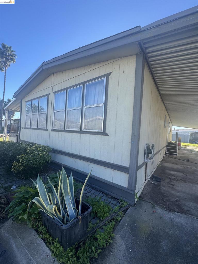 3702 Hawthorne Property Photo 1
