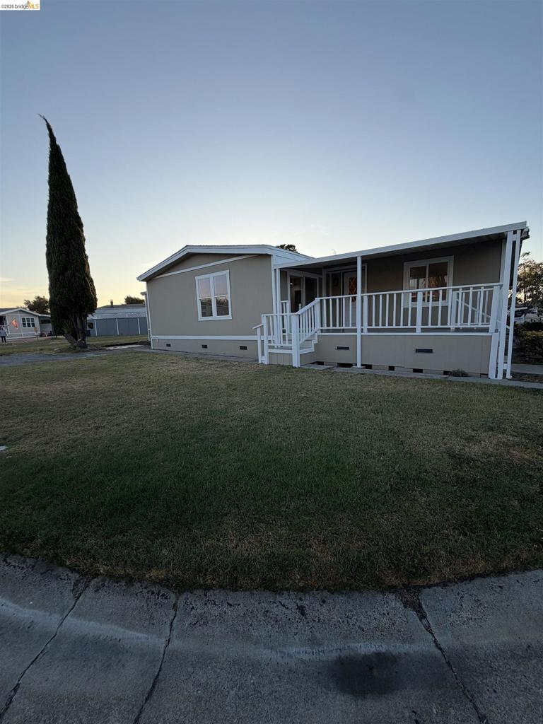 3702 Hawthorne Property Photo 1