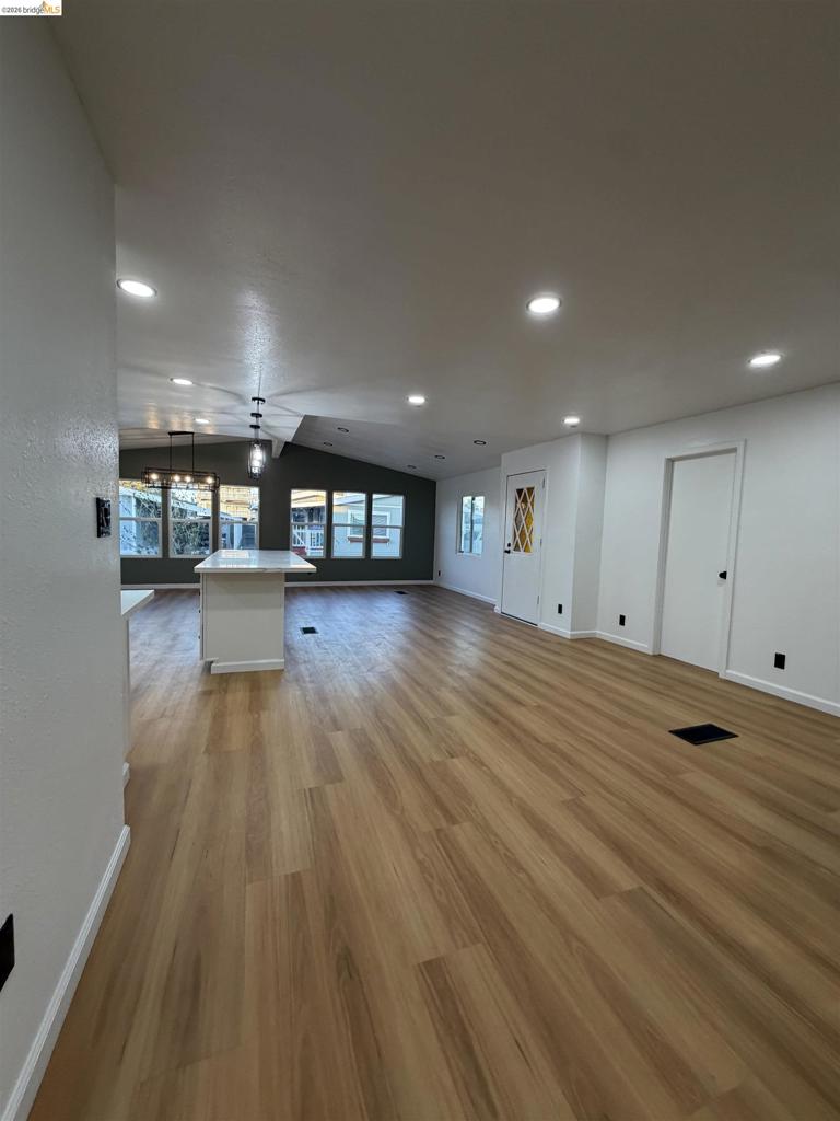 3702 Hawthorne Property Photo 14