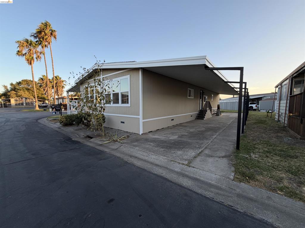 3702 Hawthorne Property Photo 40