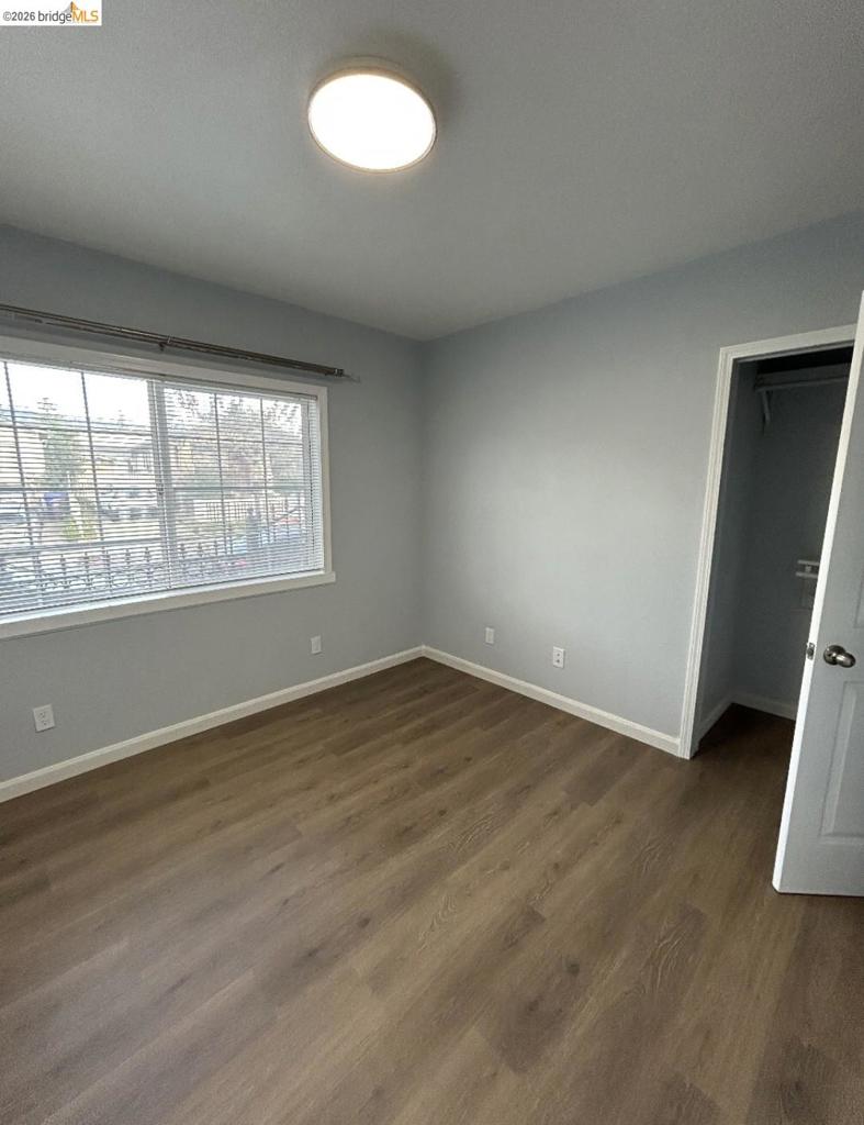 3743 Suter St Property Photo 8