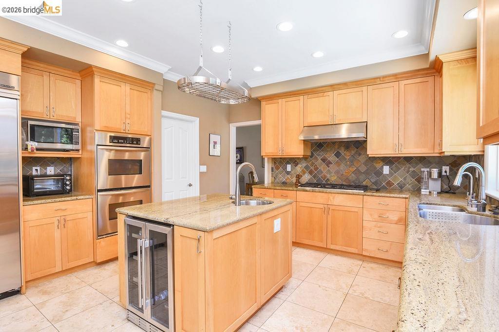 2442 Pinehurst Ct Property Photo 9