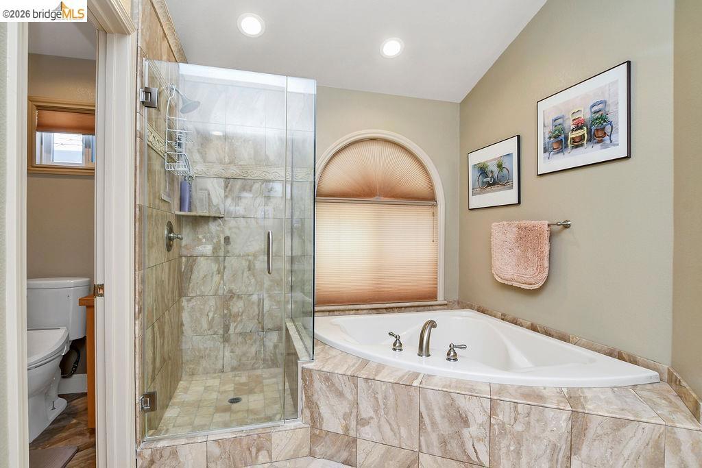 2442 Pinehurst Ct Property Photo 27