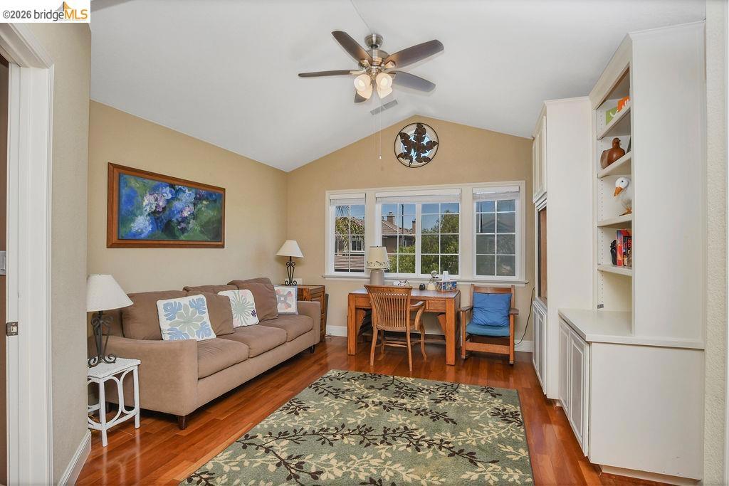 2442 Pinehurst Ct Property Photo 28