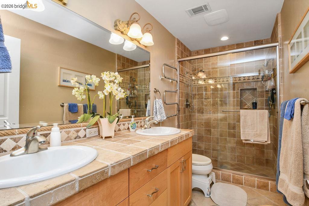 2442 Pinehurst Ct Property Photo 32