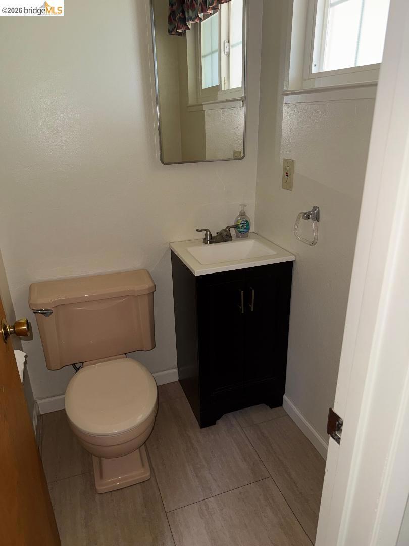 2148 Frederick St Property Photo 20