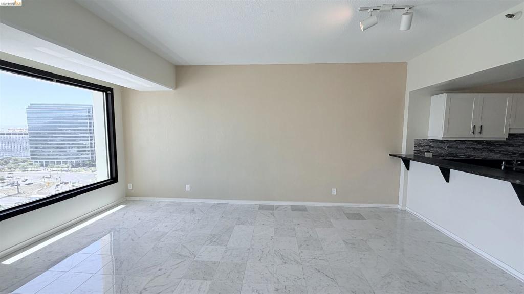 6363 Christie Ave 1501 Property Photo 6
