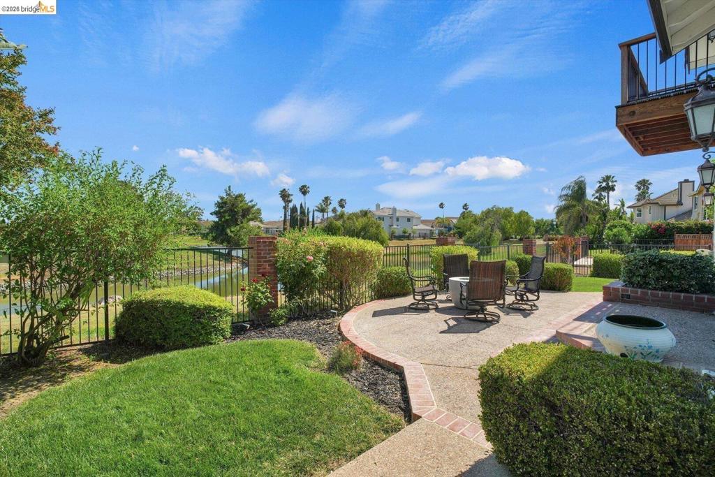 5530 Edgeview Dr Property Photo 34