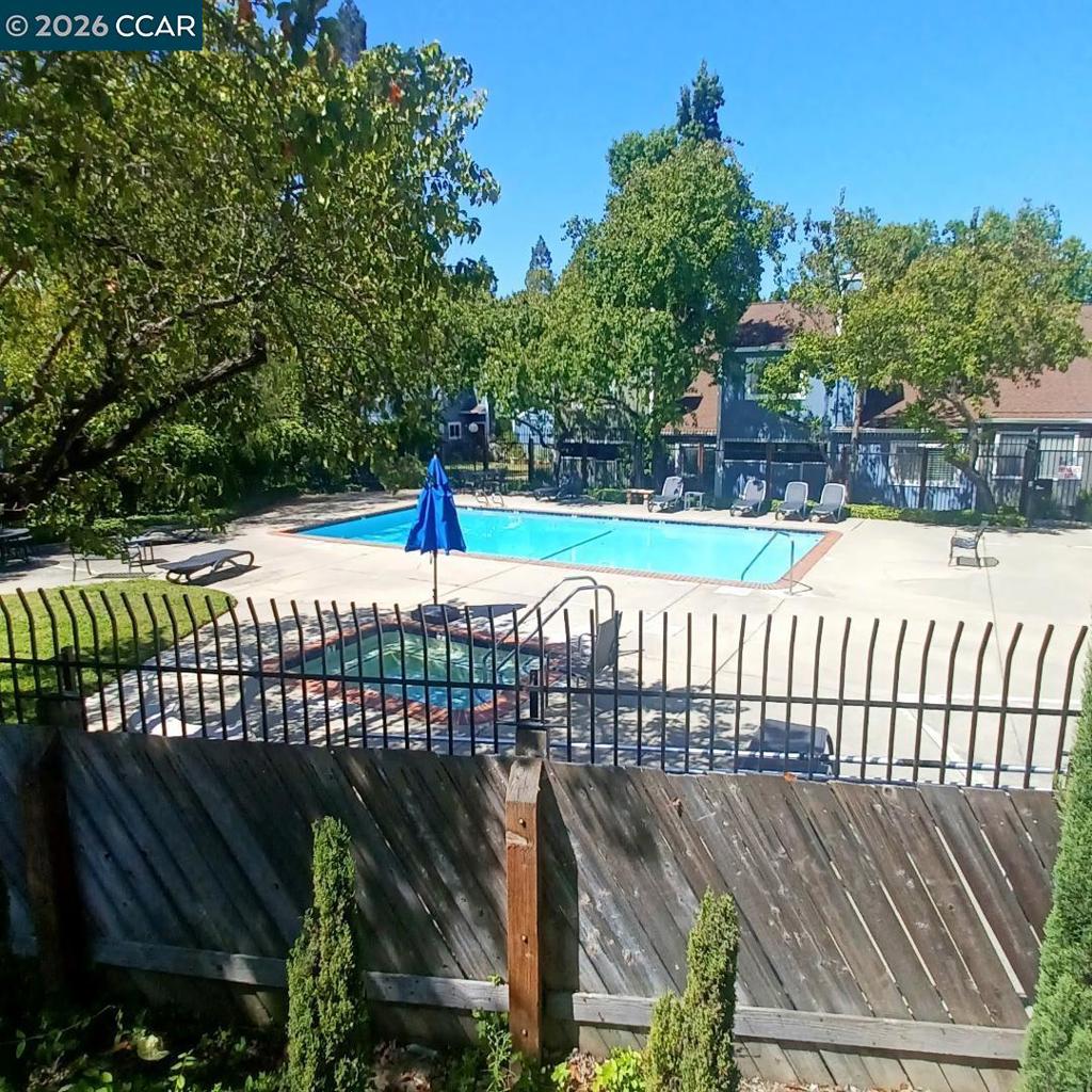 280 Scottsdale Rd Property Photo 7