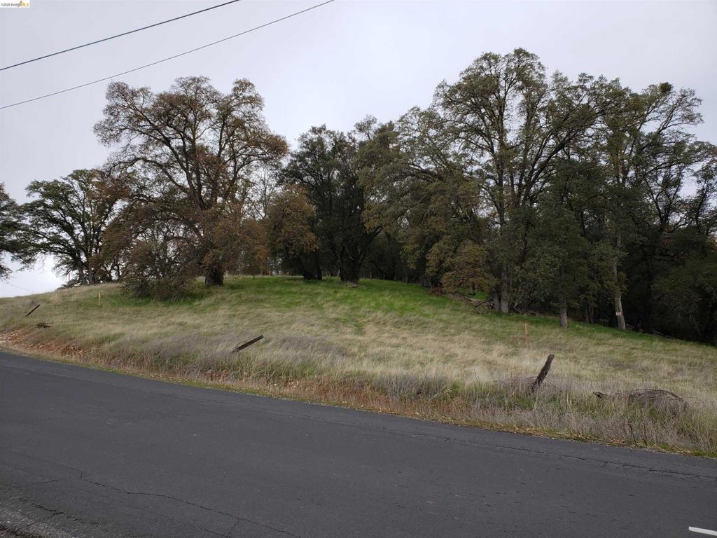 10151 Bell Mooney Rd Property Photo 3