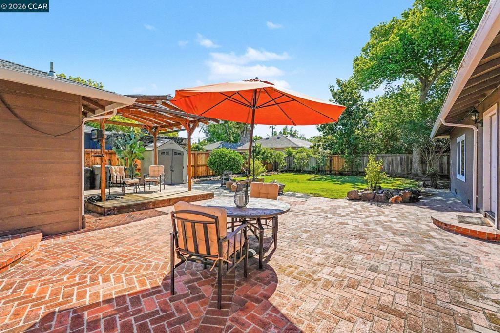 1360 Grove Way Property Photo 19