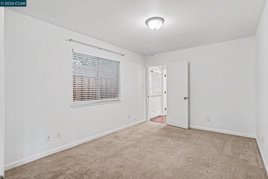 1360 Grove Way Property Photo 31