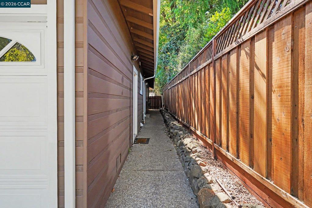 1360 Grove Way Property Photo 36