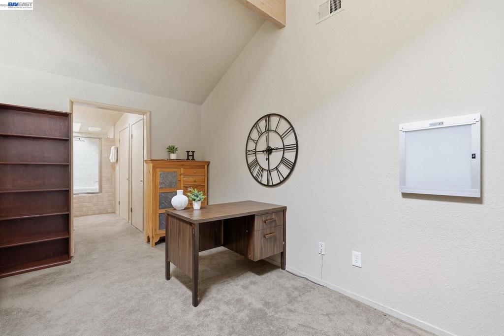 200 Greenwich Ln Property Photo 29