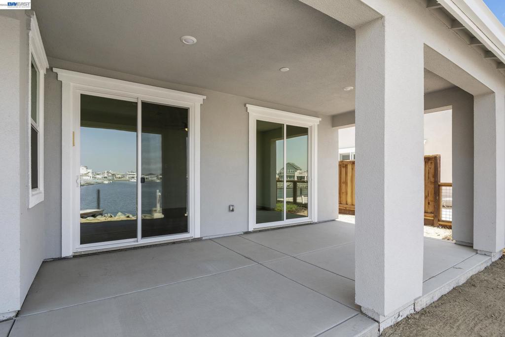 16 Grey Whale Place Property Photo 16