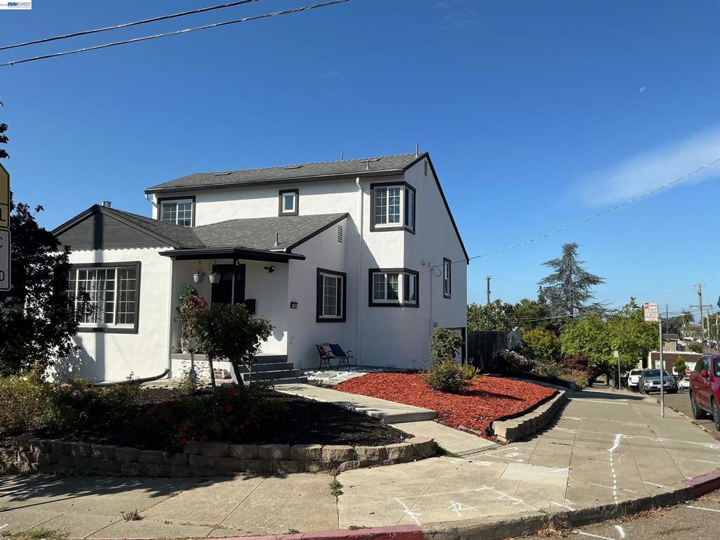 5301 Brann St Property Photo 11