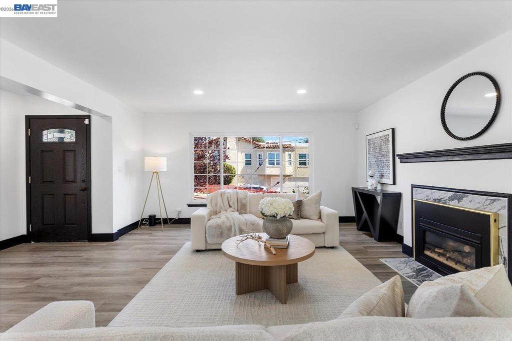 5301 Brann St Property Photo 31