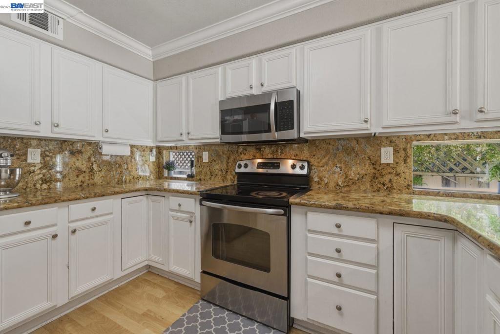 1130 Vista Pointe Cir Property Photo 17