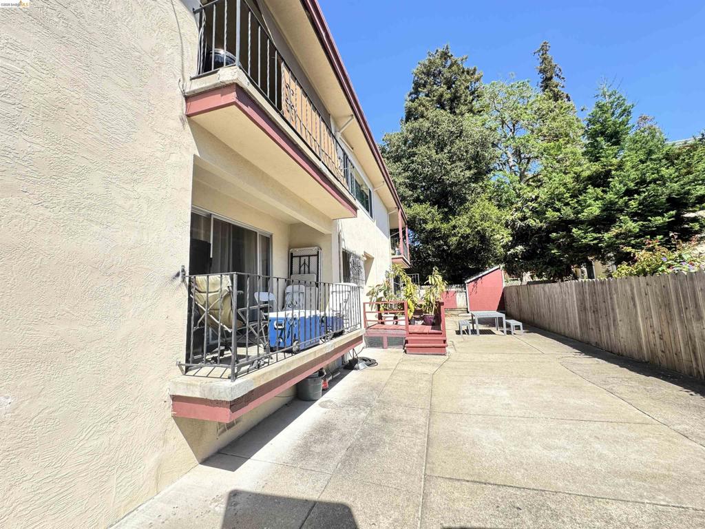 3812 Whittle Ave Property Photo 8