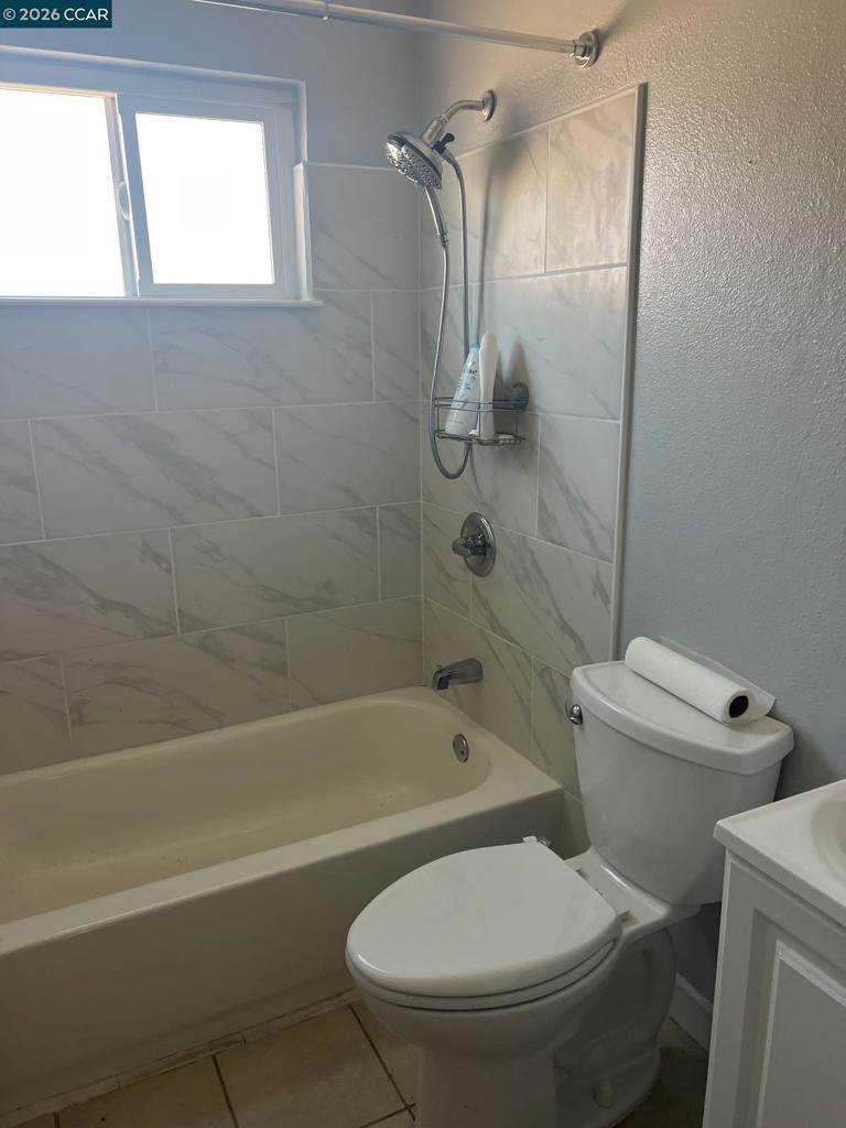 827 Falcon Dr Property Photo 9