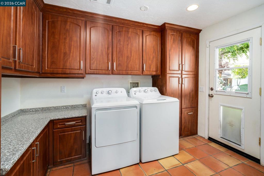 7151 Johnston Rd Property Photo 32