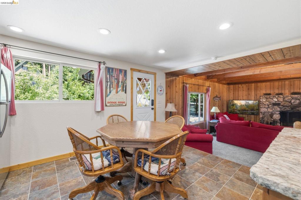 29604 Lassen Dr. Property Photo 11