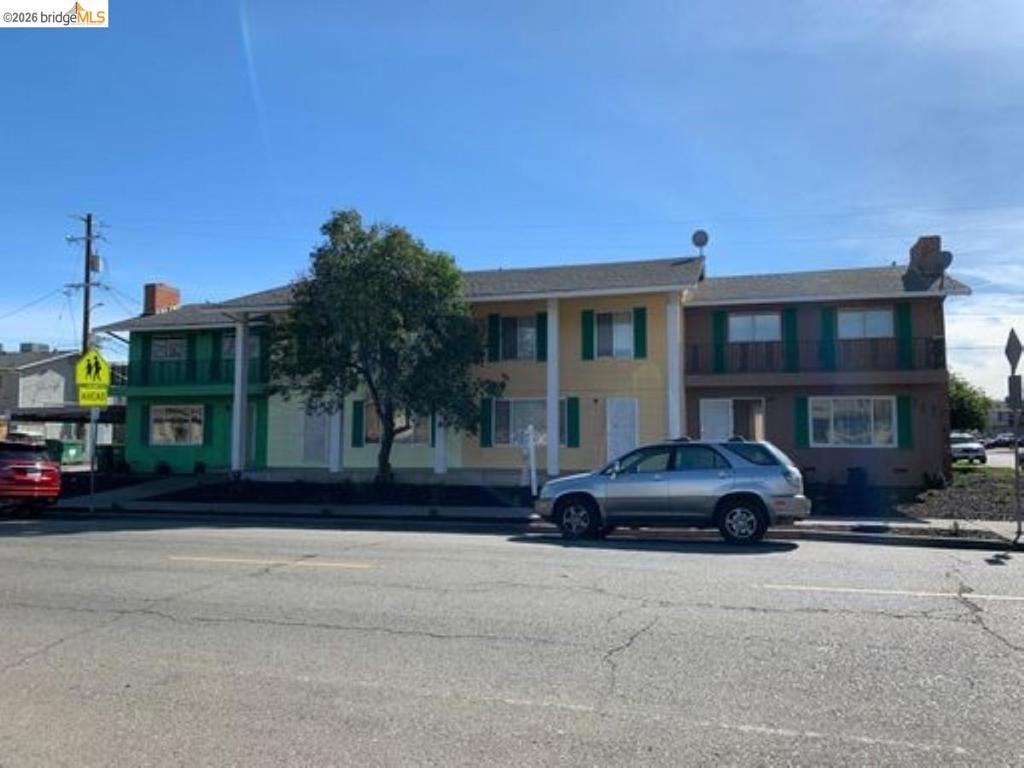 742 Ponce De Leon Ave Property Photo 1