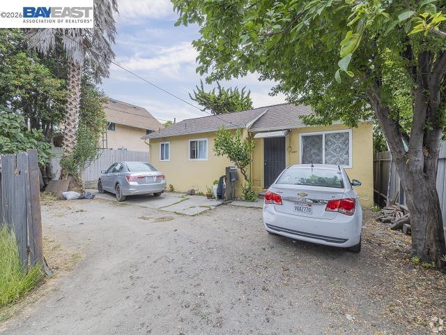 1832 Fruitvale Ave Property Photo 5