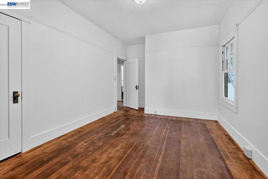 950 Loomis Ct Property Photo 12
