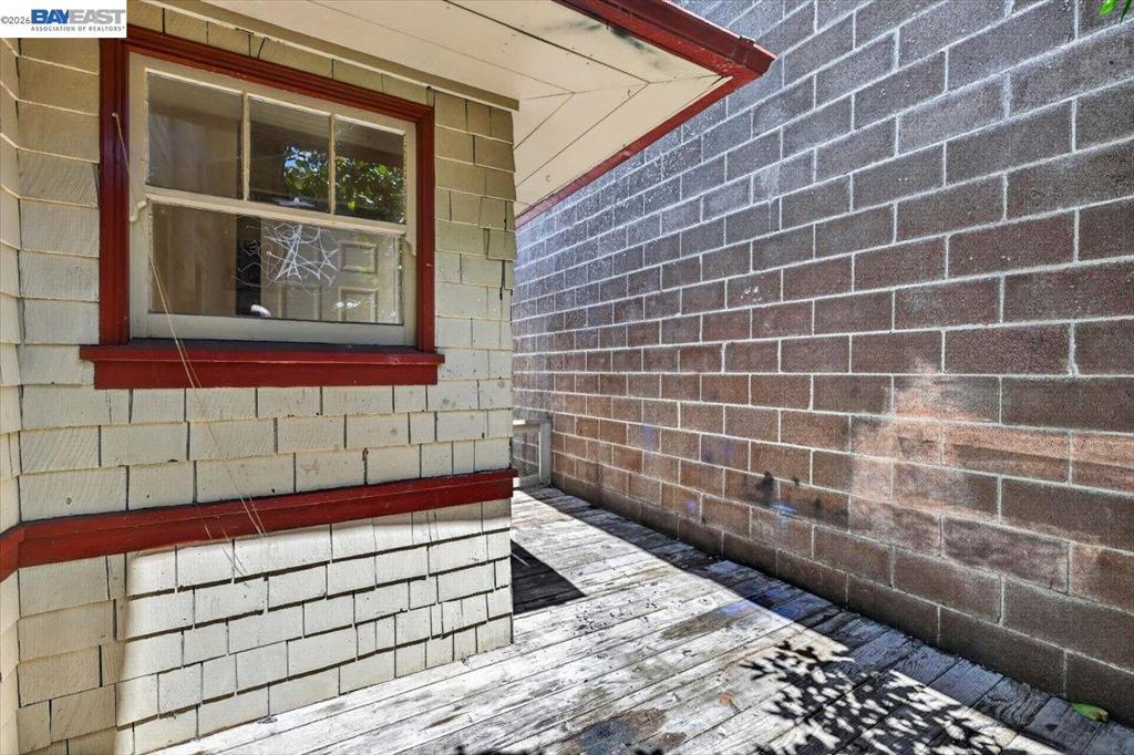 950 Loomis Ct Property Photo 23