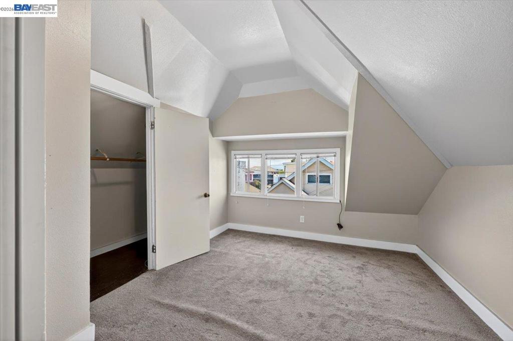 950 Loomis Ct Property Photo 29