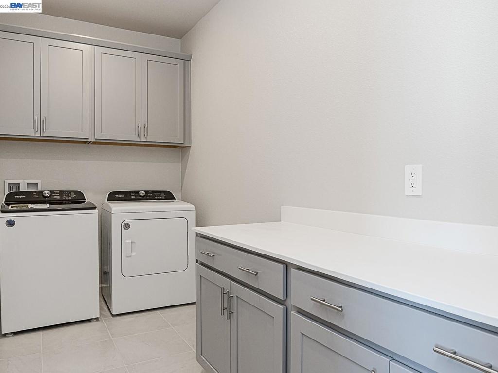 609 Channel Cir Property Photo 7