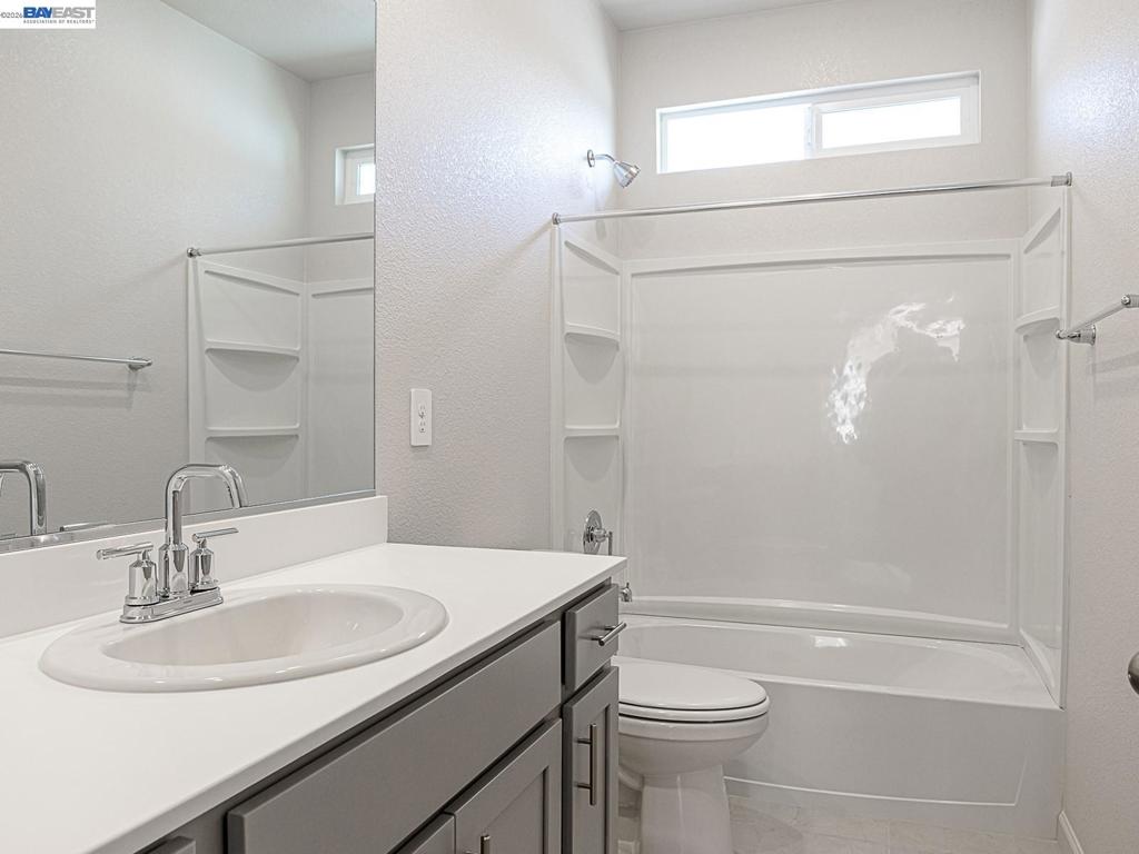 609 Channel Cir Property Photo 8