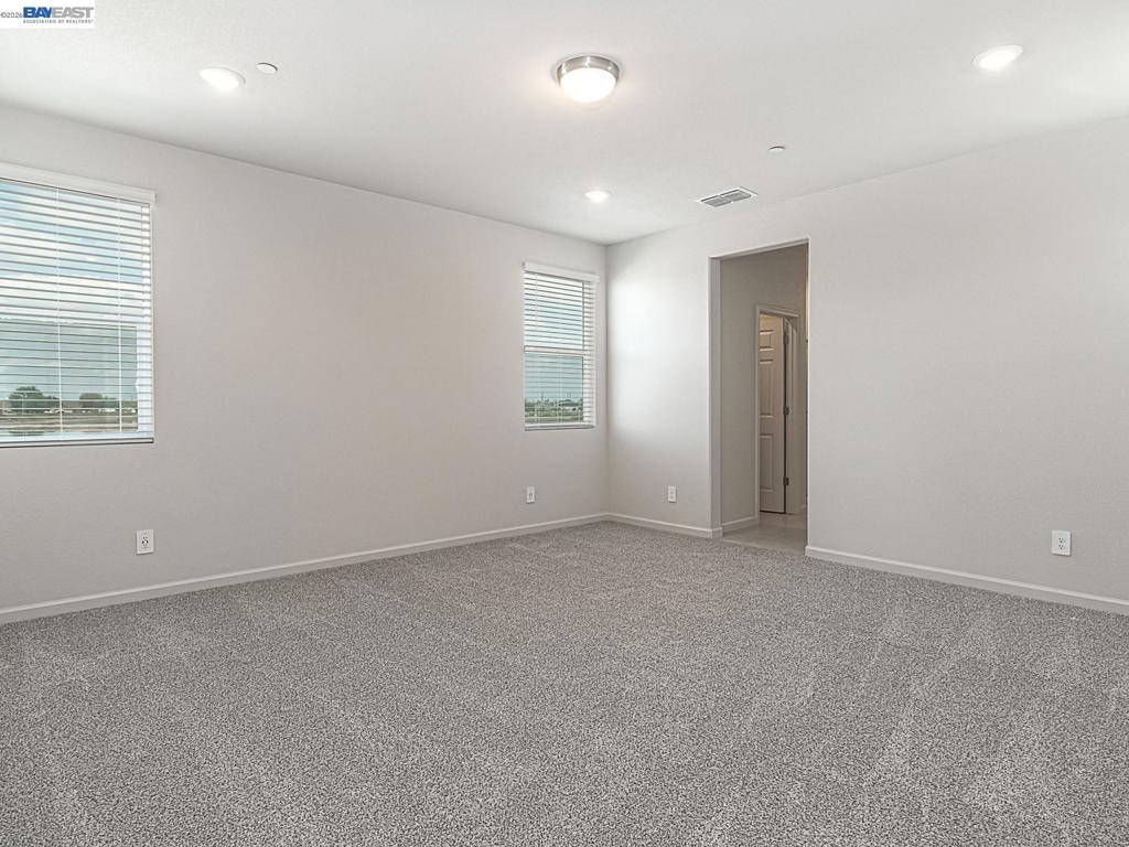 609 Channel Cir Property Photo 9