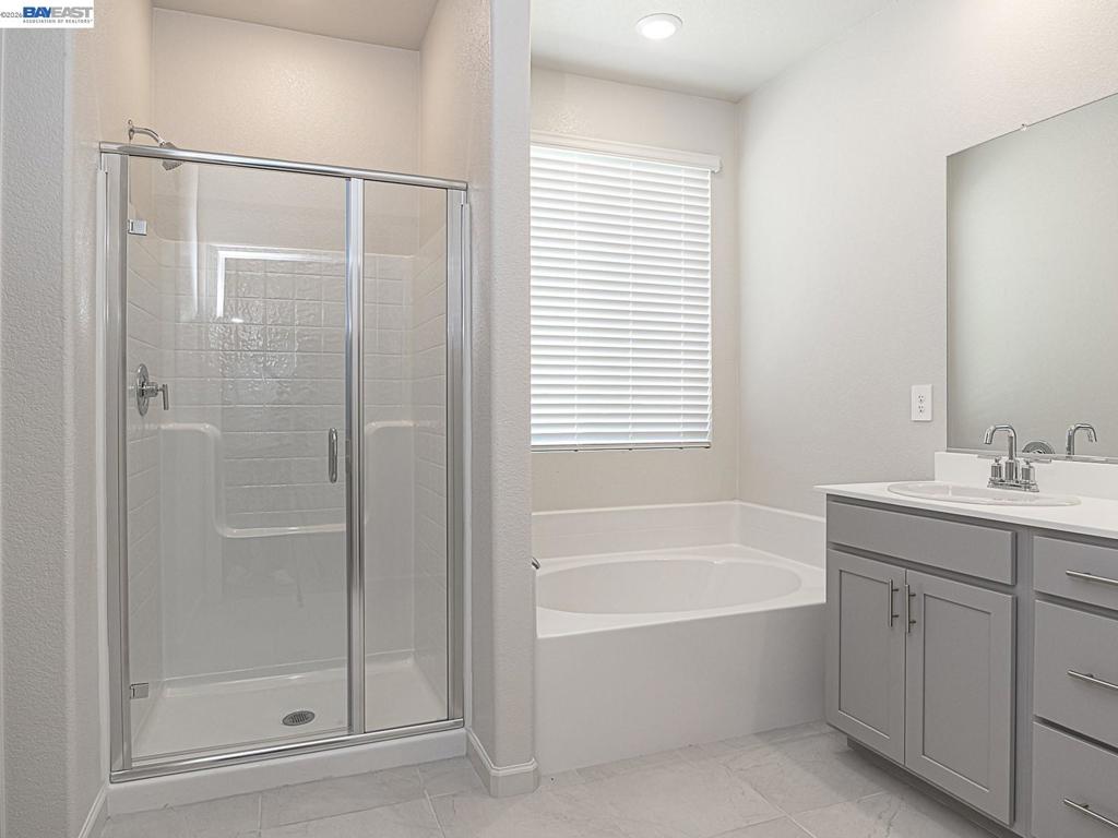 609 Channel Cir Property Photo 10