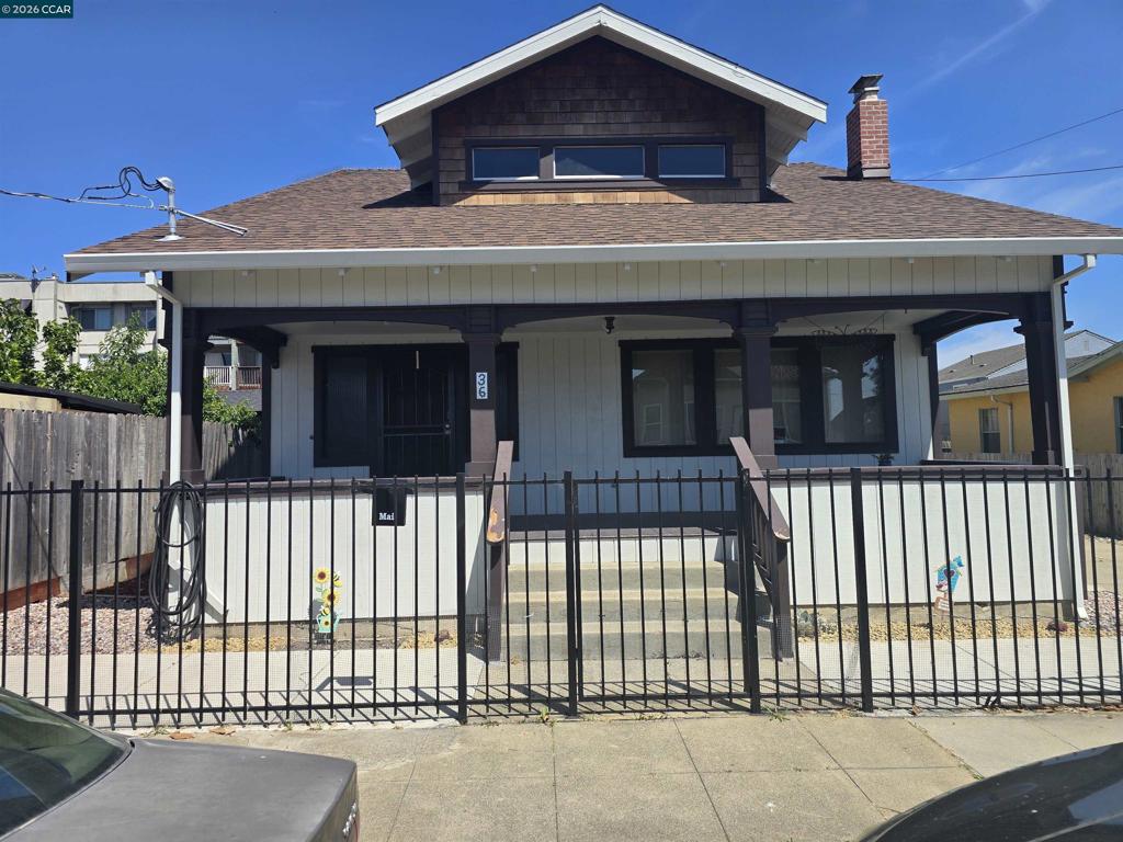36 15th St Property Photo 1