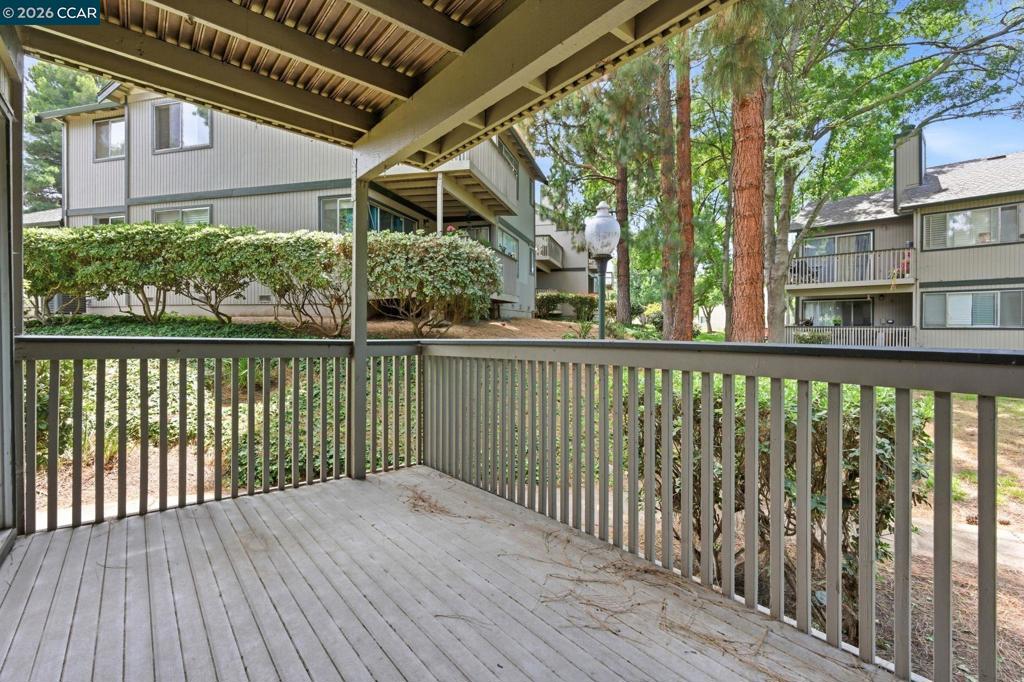 641 Chadwick Ln Property Photo 10