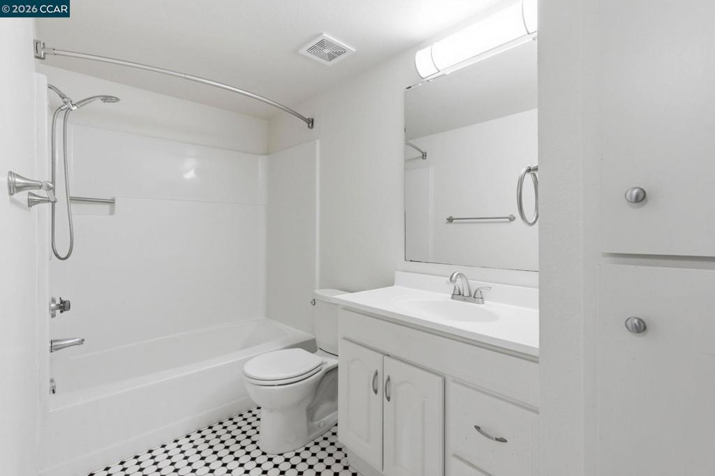 641 Chadwick Ln Property Photo 22