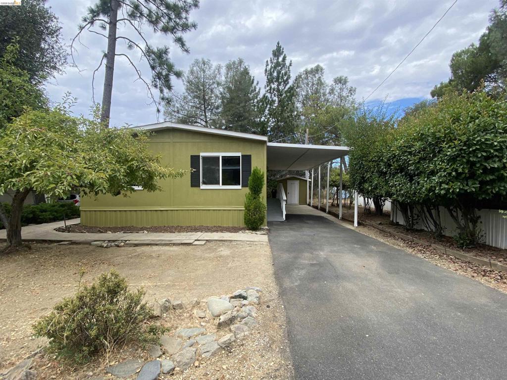 10956 Green St Property Photo 2