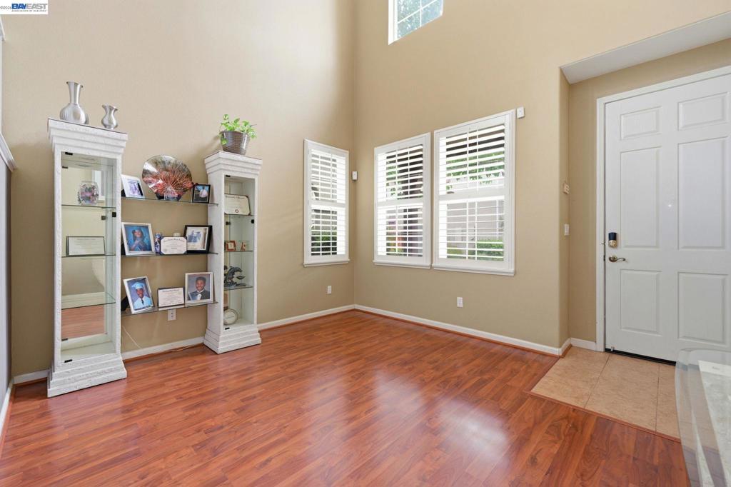 4006 Di Vinci Ct Property Photo 5
