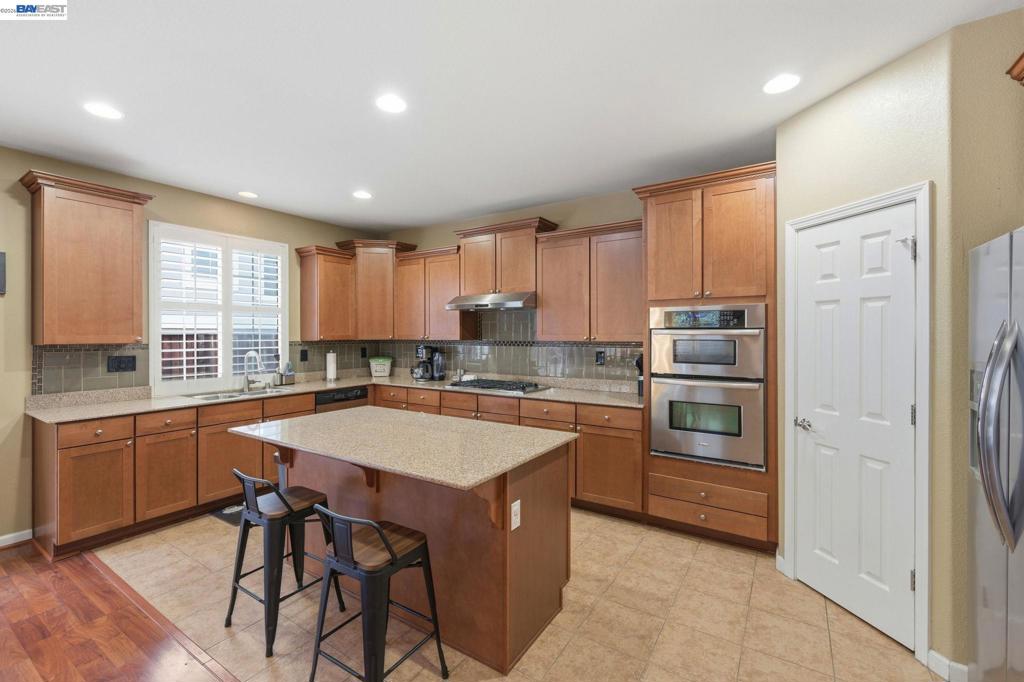 4006 Di Vinci Ct Property Photo 11