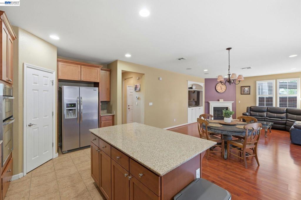 4006 Di Vinci Ct Property Photo 13