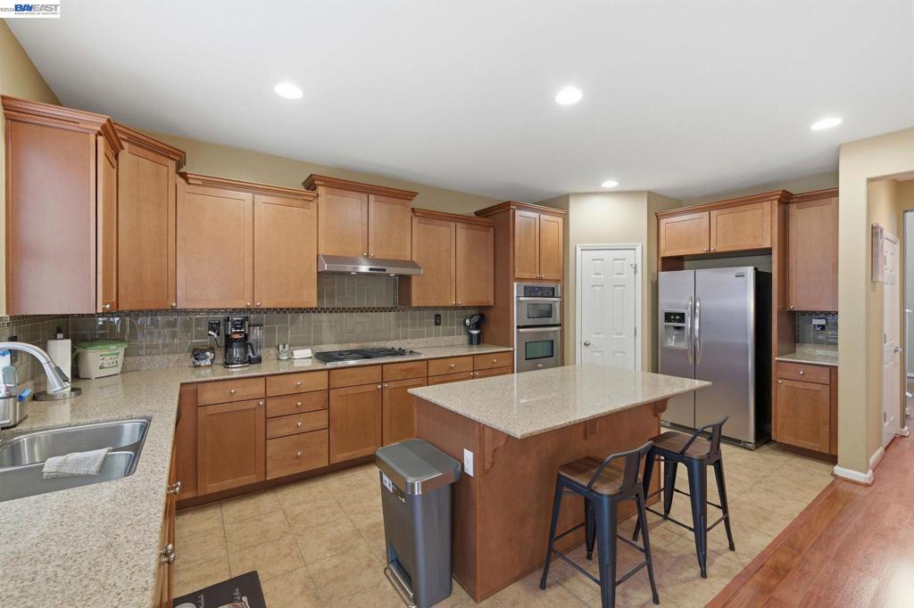 4006 Di Vinci Ct Property Photo 15