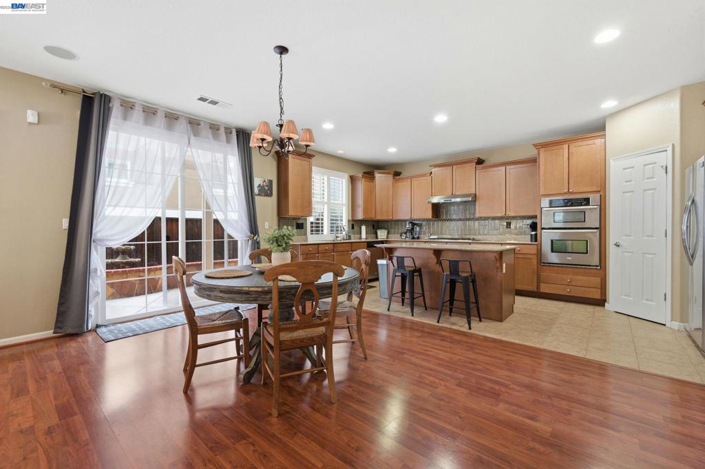4006 Di Vinci Ct Property Photo 17