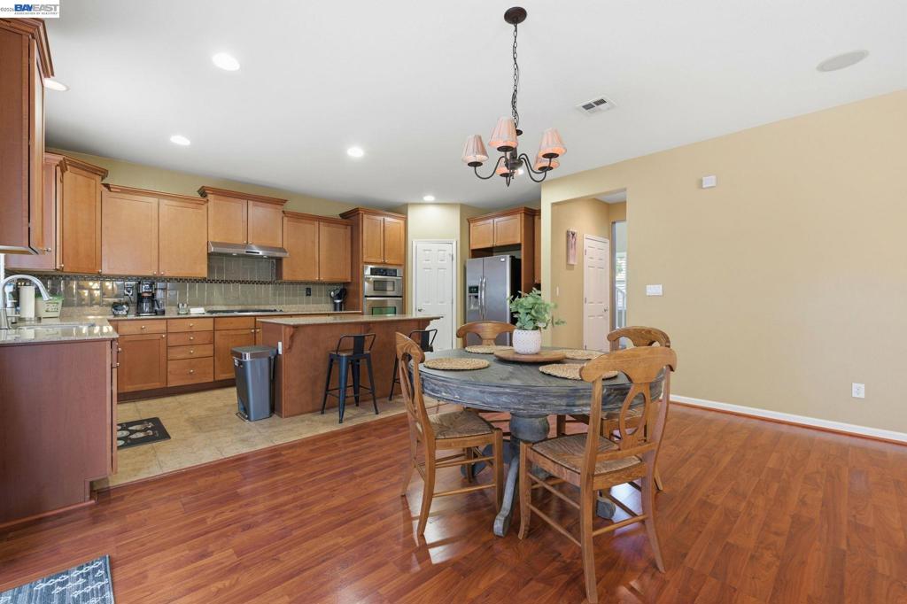 4006 Di Vinci Ct Property Photo 18